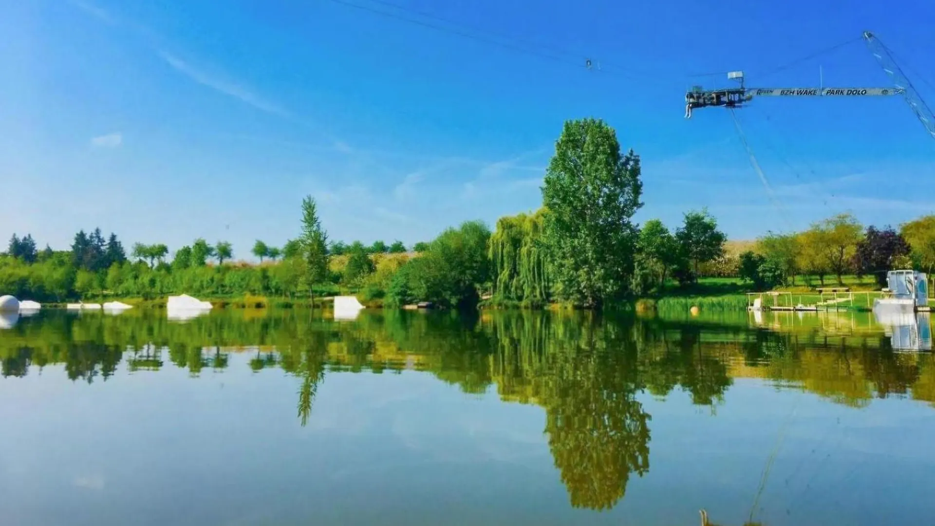 Beautiful Home In Jugon-Les-Lacs With Sauna 0*,